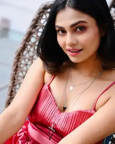 Escort Service Khanakul